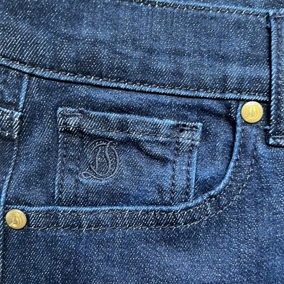 Draper James High Waisted Denim Flare Jeans | EUC Size 26 - Picture 8 of 8